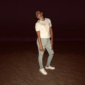 Meet your Posher, Sidney